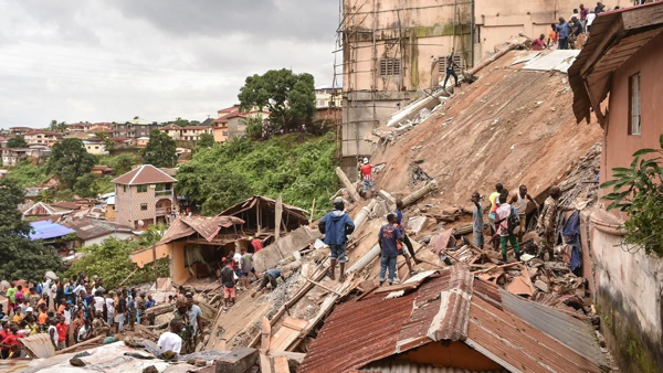 Обрушение здания в Фритауне унесло 15 жизней